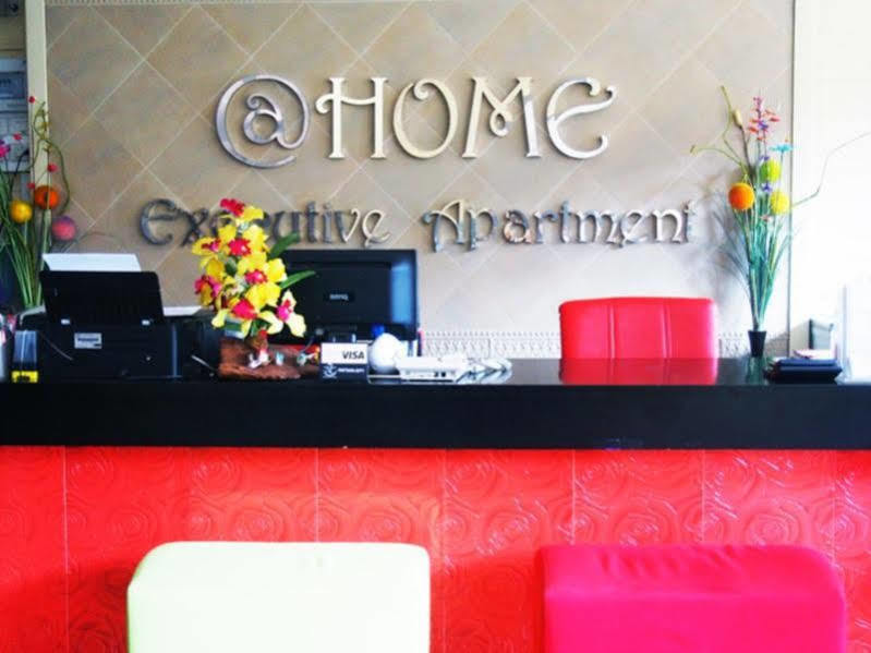 At Home Executive Apartment Pattaya Exterior photo